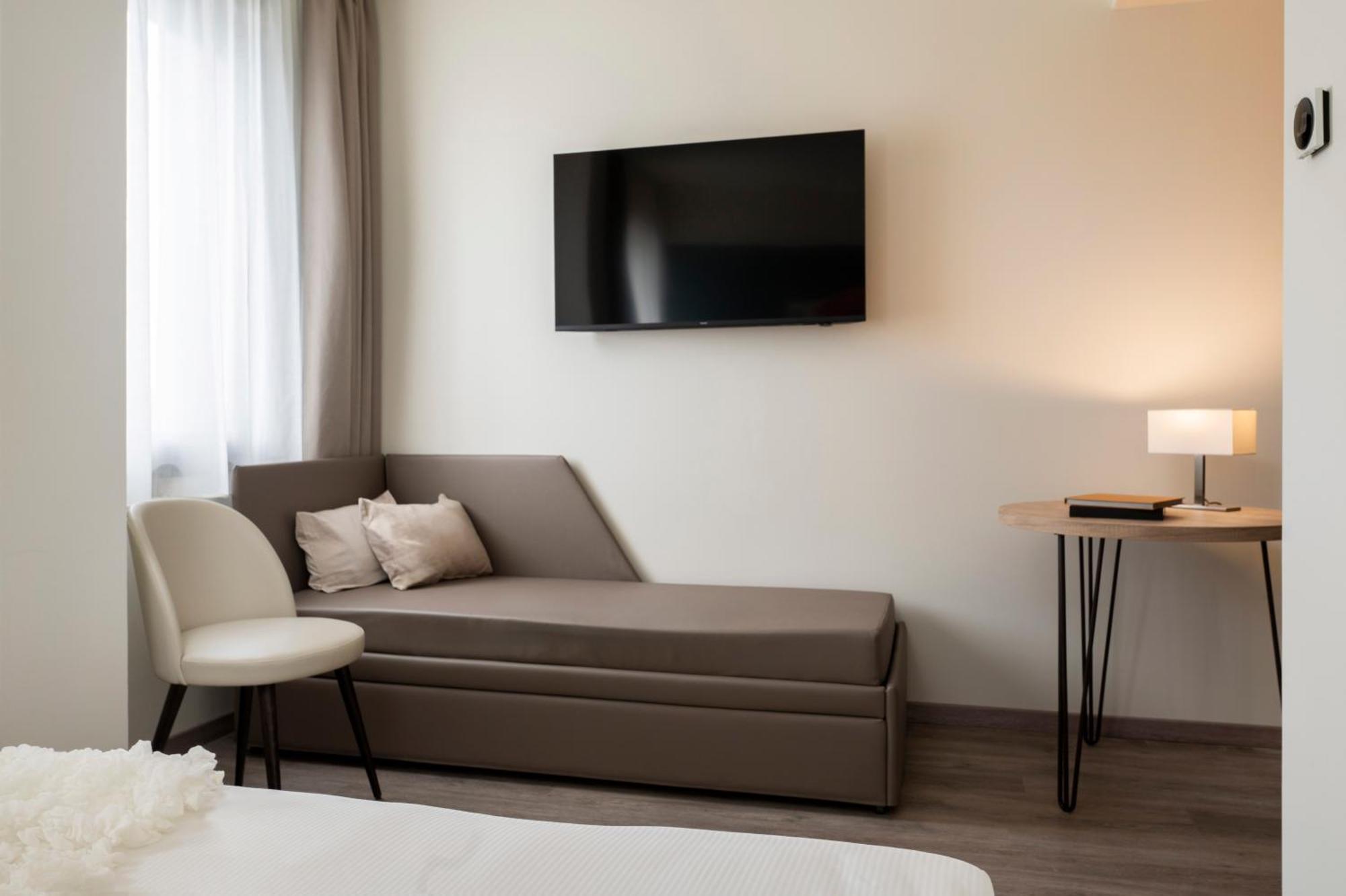 Hotel Plaza San Martino Siccomario Экстерьер фото