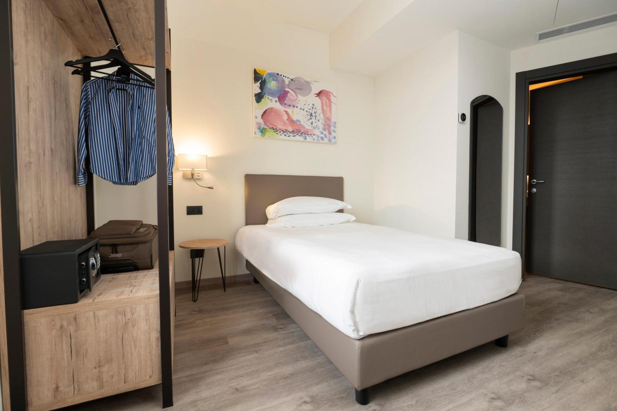 Hotel Plaza San Martino Siccomario Экстерьер фото
