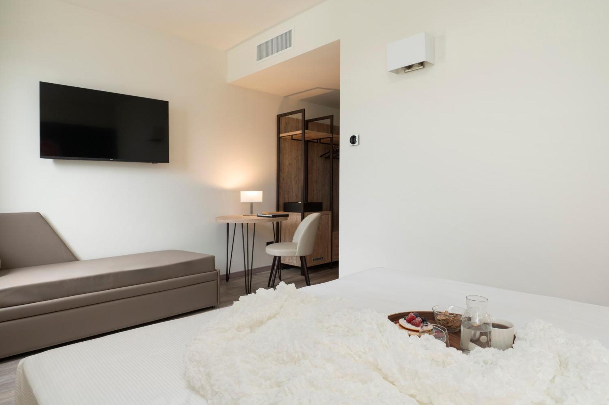 Hotel Plaza San Martino Siccomario Экстерьер фото
